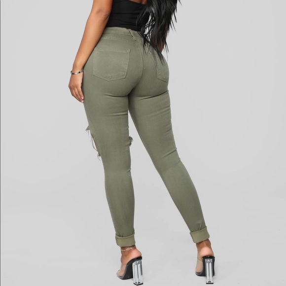 𝐹𝑎𝑠ℎ𝑖𝑜𝑛 𝑁𝑜𝑣𝑎 𝑃𝑎𝑛𝑡𝑠 - Picture 6 of 10